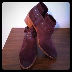 CLARKS Women's boots